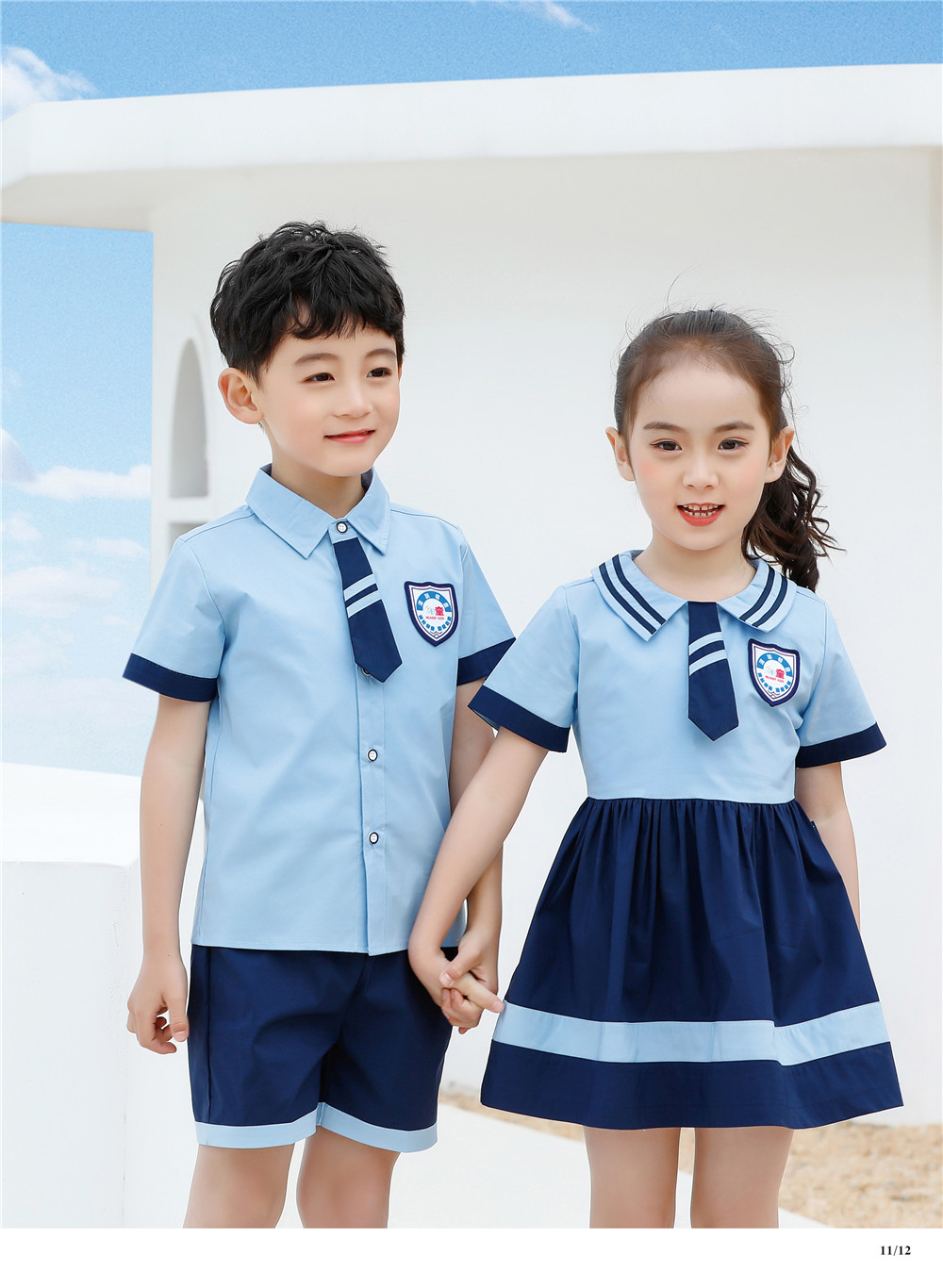 海軍藍(lán)風(fēng)格幼兒園小禮服，爆賣6萬套